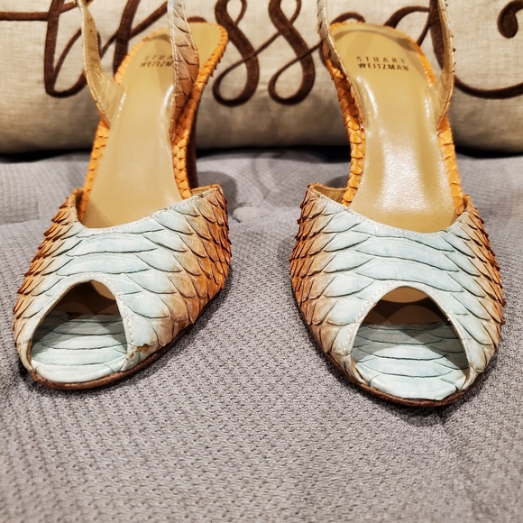Pre-loved Stuart Weitzman Snakeskin Heels size 7 - Picture 5 of 13